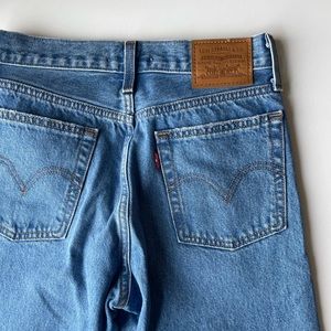 Levi's wedgie straight jeans